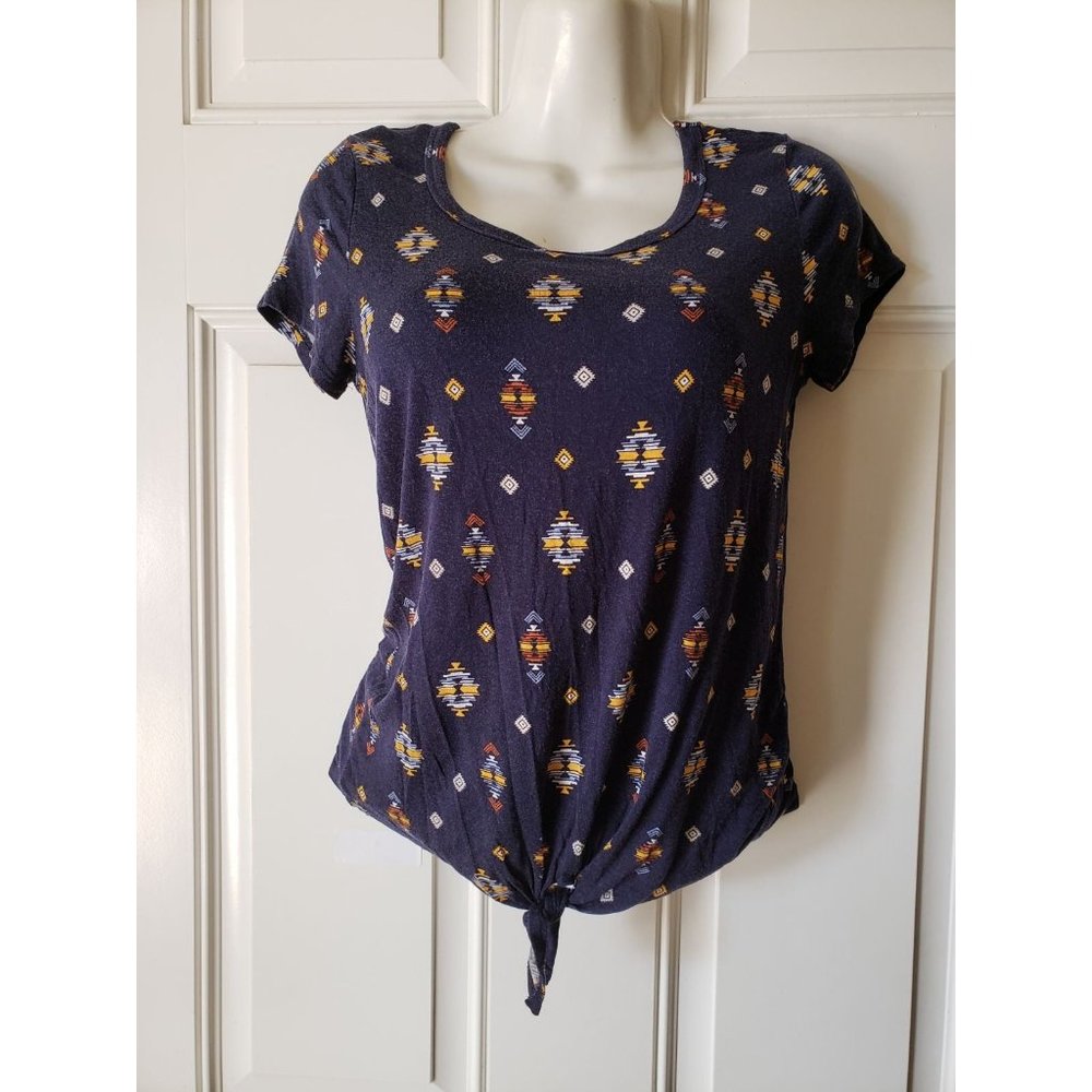 For Bundles Only At Least 5 Items No Boundaries Tie Front Top